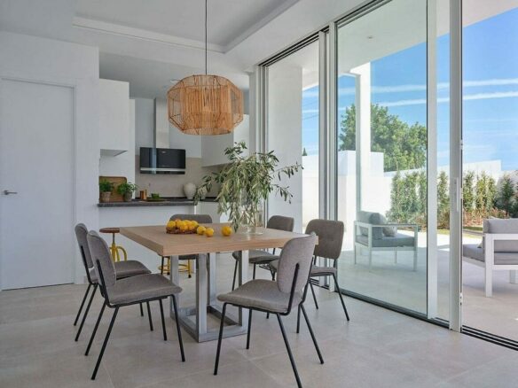 Contemporary villa with rooftop terrace and sea views Nagueles Marbella