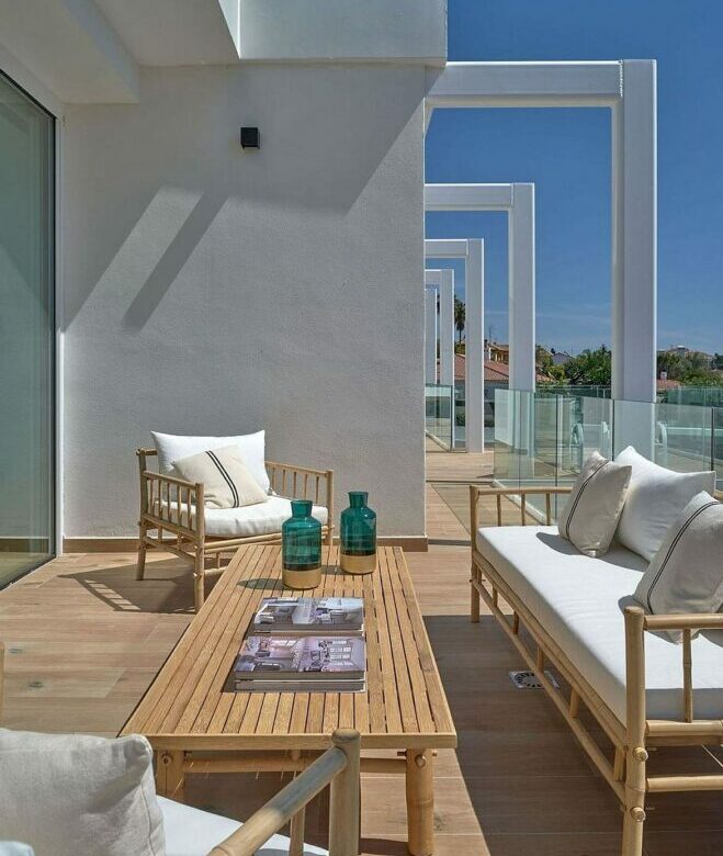 Contemporary villa with rooftop terrace and sea views Nagueles Marbella