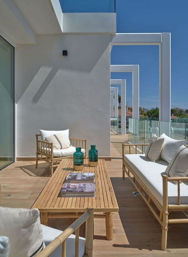 Contemporary villa with rooftop terrace and sea views Nagueles Marbella