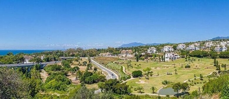 Contemporary villa with rooftop terrace and sea views Nagueles Marbella