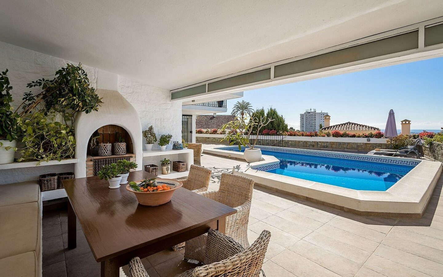 Elevated villa with panoramic sea and golf views in Nueva Andalucia, Marbella