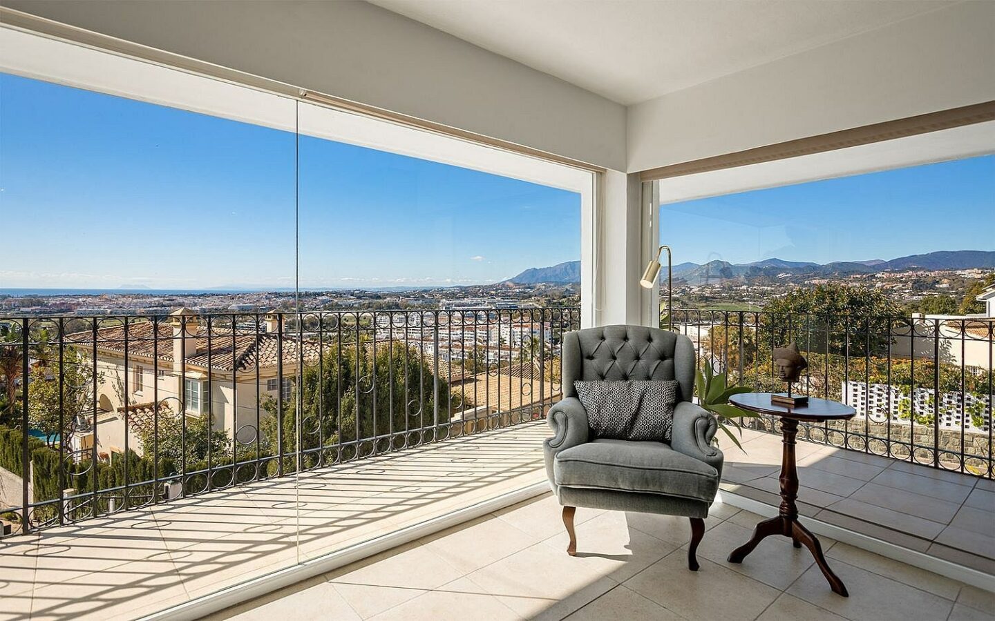 Elevated villa with panoramic sea and golf views in Nueva Andalucia, Marbella