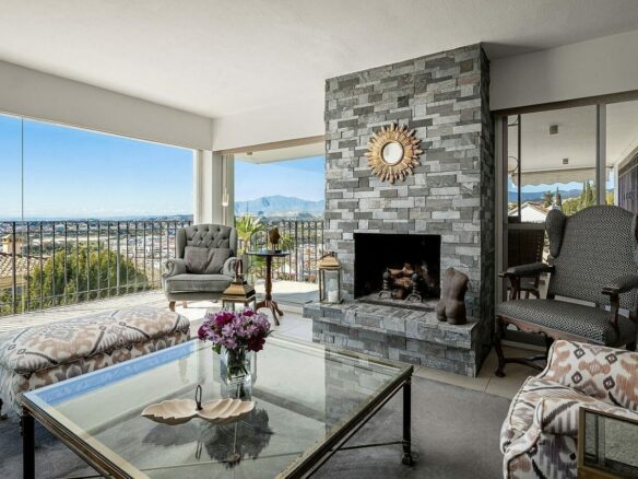 Elevated villa with panoramic sea and golf views in Nueva Andalucia, Marbella
