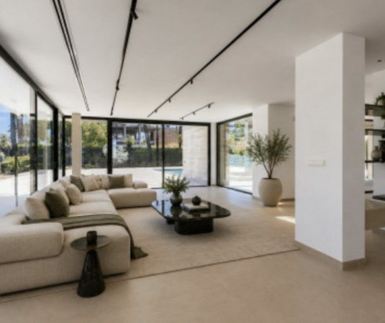 For Sale – San Pedro de Alcántara –  New Build Beachside Modern Villa