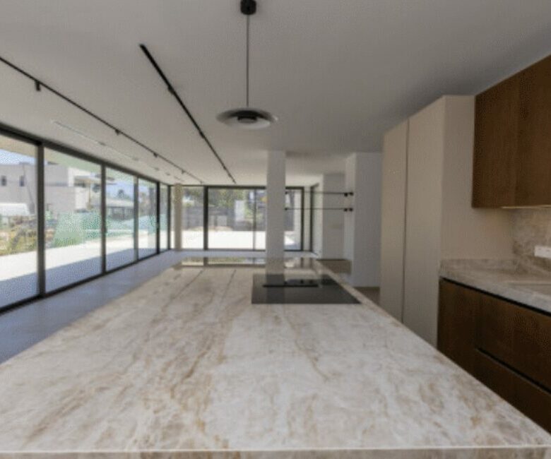 For Sale – San Pedro de Alcántara –  New Build Beachside Modern Villa