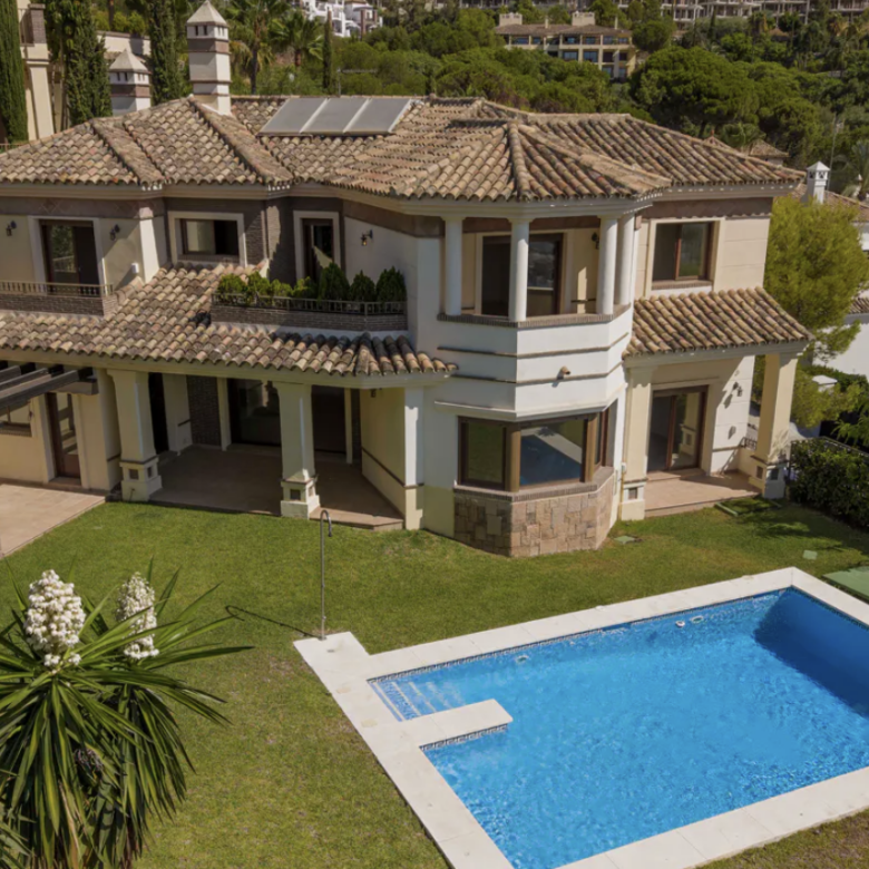 For sale / Villa with Panoramic Views & Resort-Style Living Los Arqueros 🏡, Benahavís / Marbella West 🇪🇸