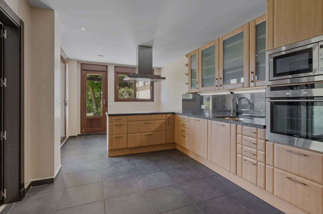 For sale / Villa with Panoramic Views & Resort-Style Living Los Arqueros 🏡, Benahavís / Marbella West 🇪🇸
