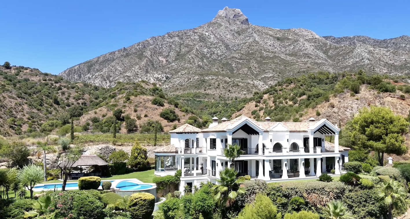 FOR SALE 🇪🇸✨ Villa · Marbella Hill Club · Golden Mile  Gated  – Seaviews 