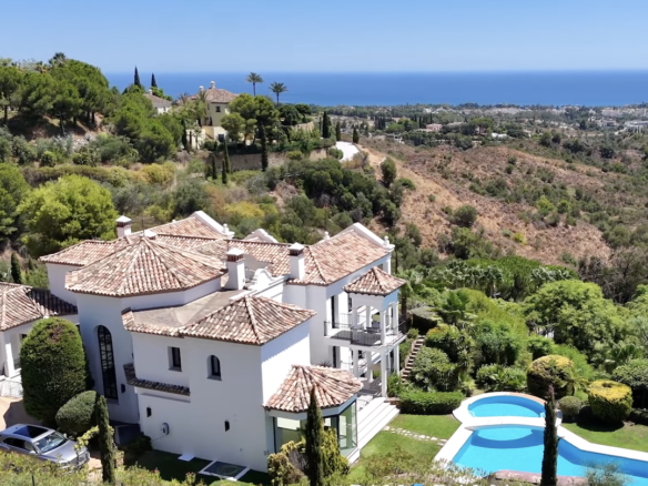 FOR SALE 🇪🇸✨ Villa · Marbella Hill Club · Golden Mile  Gated  – Seaviews 