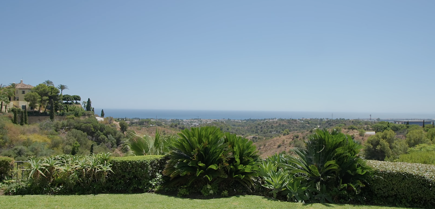 FOR SALE 🇪🇸✨ Villa · Marbella Hill Club · Golden Mile  Gated  – Seaviews 