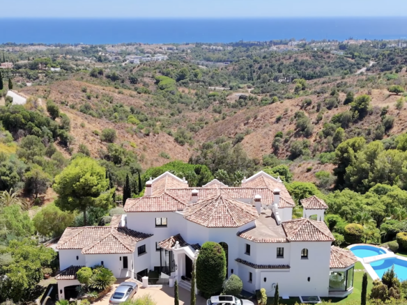 FOR SALE 🇪🇸✨ Villa · Marbella Hill Club · Golden Mile  Gated  – Seaviews 
