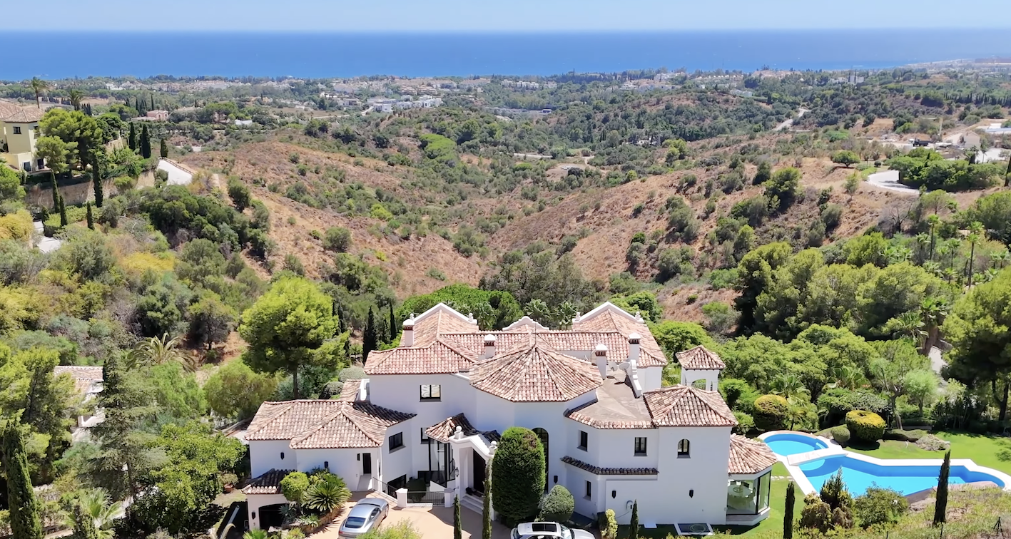 FOR SALE 🇪🇸✨ Villa · Marbella Hill Club · Golden Mile  Gated  – Seaviews 