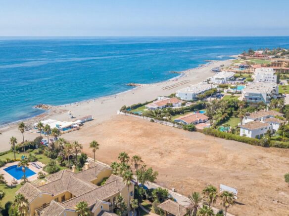 FRONT-LINE BEACH PLOT FOR SALE  West Marbella | San Pedro de Alcántara