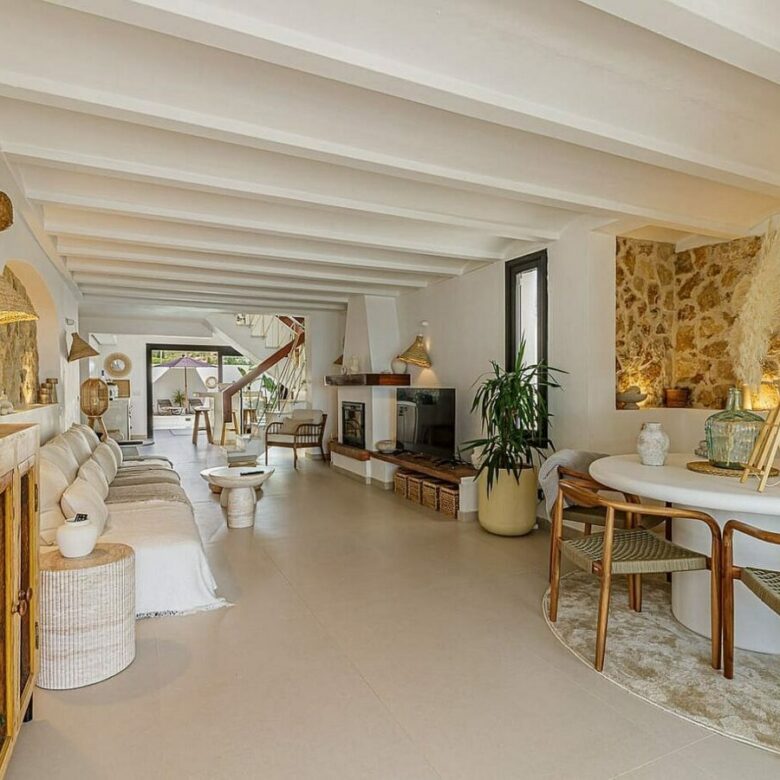 Frontline beach villa with direct sea access Bahia Dorada Estepona