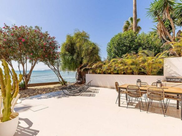 Frontline beach villa with direct sea access Bahia Dorada Estepona