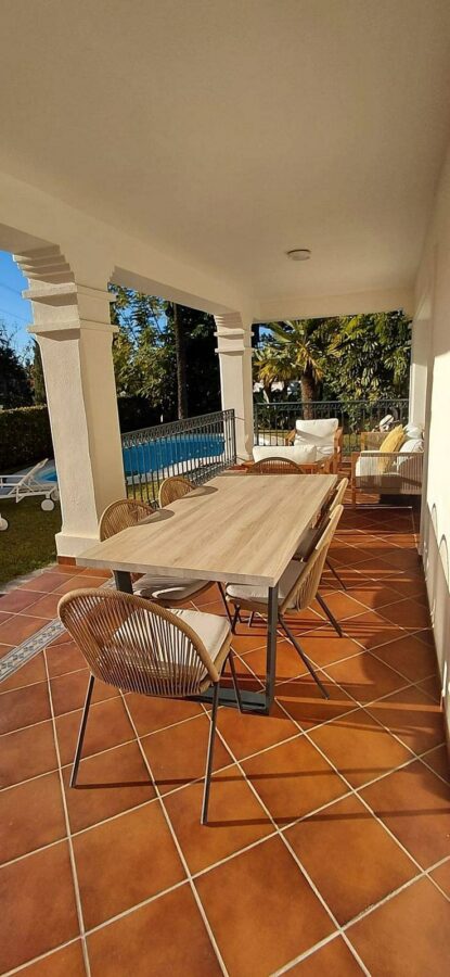 Frontline golf villa with pool in Guadalmina Alta, San Pedro de Alcantara