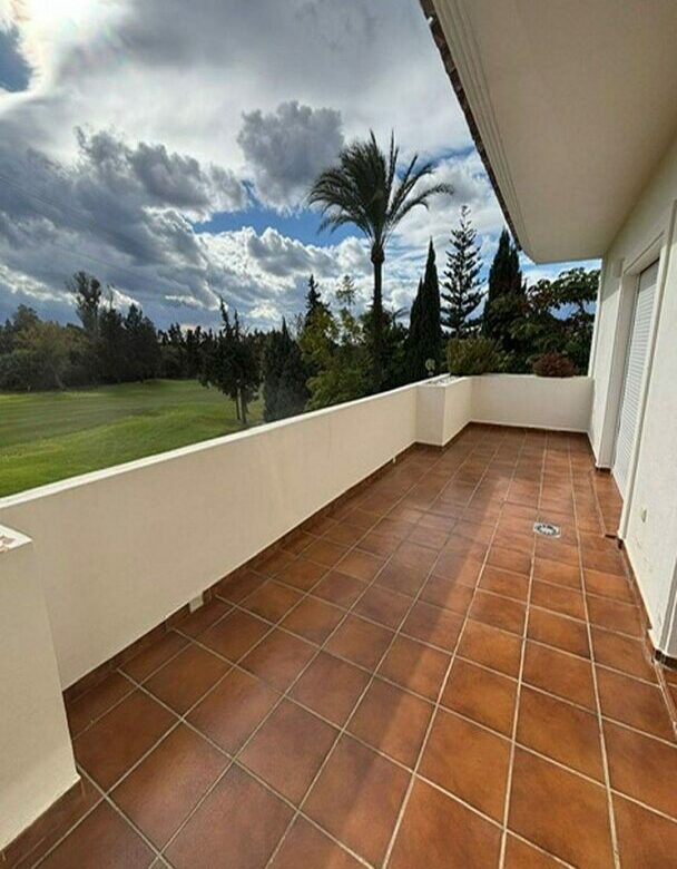 Frontline golf villa with pool in Guadalmina Alta, San Pedro de Alcantara