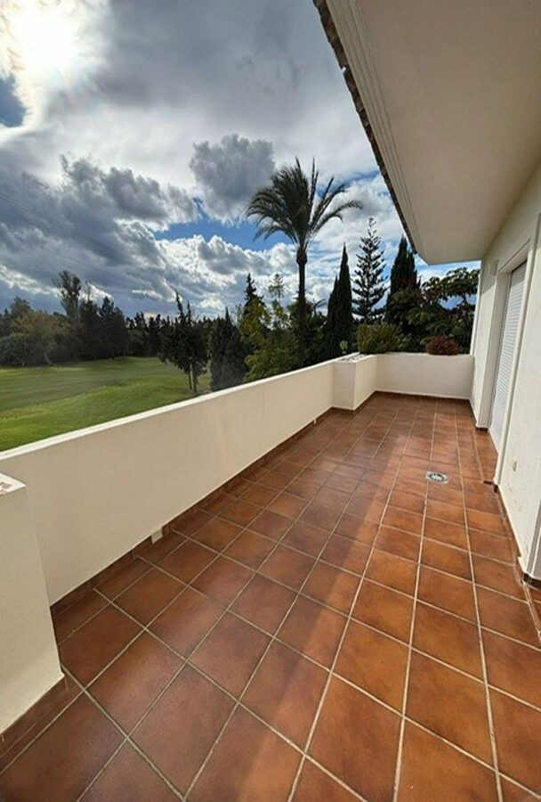 Frontline golf villa with pool in Guadalmina Alta, San Pedro de Alcantara