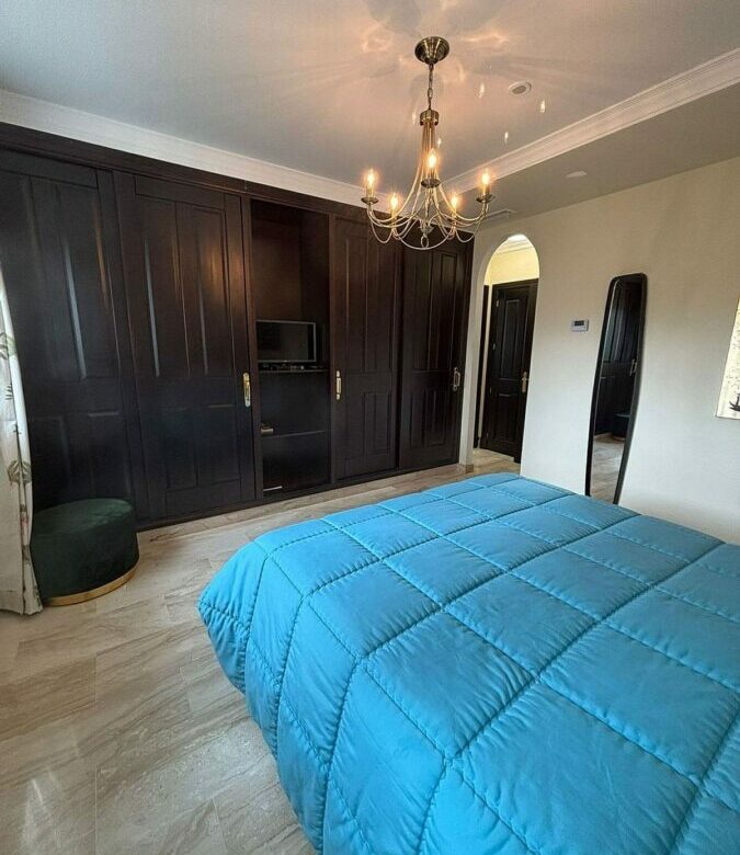 Frontline golf villa with pool in Guadalmina Alta, San Pedro de Alcantara