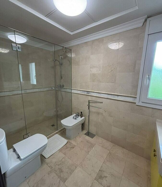 Frontline golf villa with pool in Guadalmina Alta, San Pedro de Alcantara