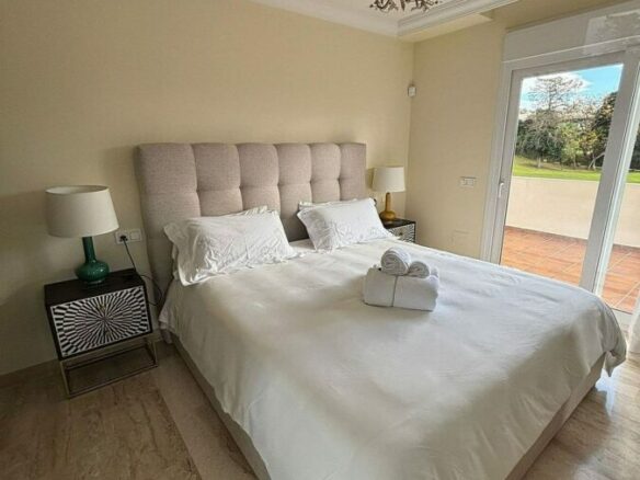 Frontline golf villa with pool in Guadalmina Alta, San Pedro de Alcantara