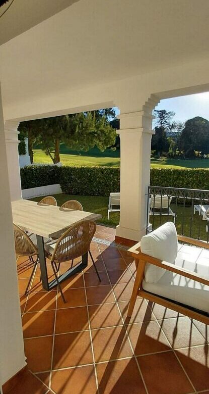 Frontline golf villa with pool in Guadalmina Alta, San Pedro de Alcantara