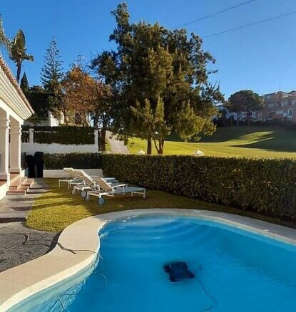 Frontline golf villa with pool in Guadalmina Alta, San Pedro de Alcantara