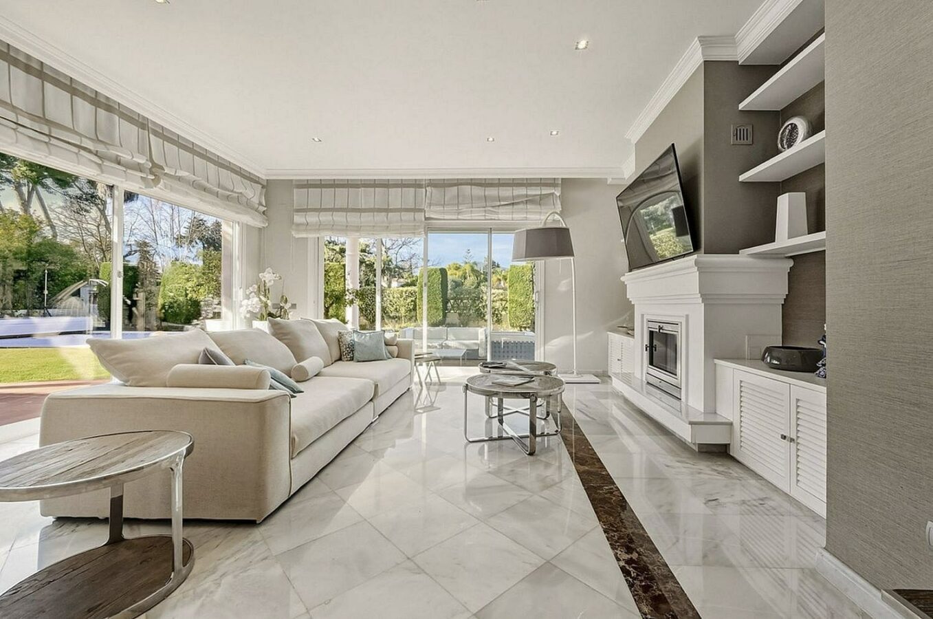 Five bedroom frontline golf villa Guadalmina Alta San Pedro