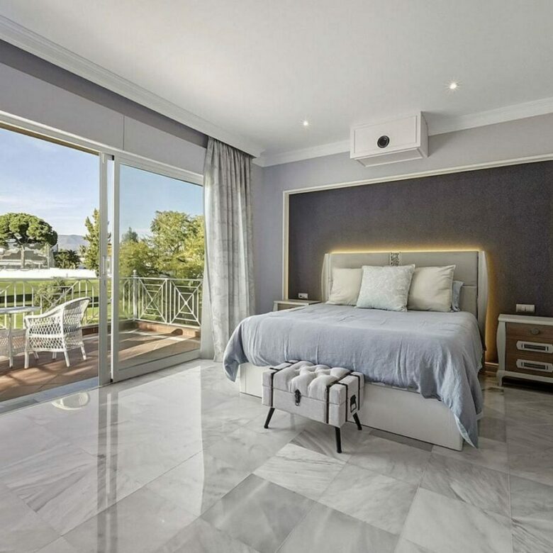 Five bedroom frontline golf villa Guadalmina Alta San Pedro