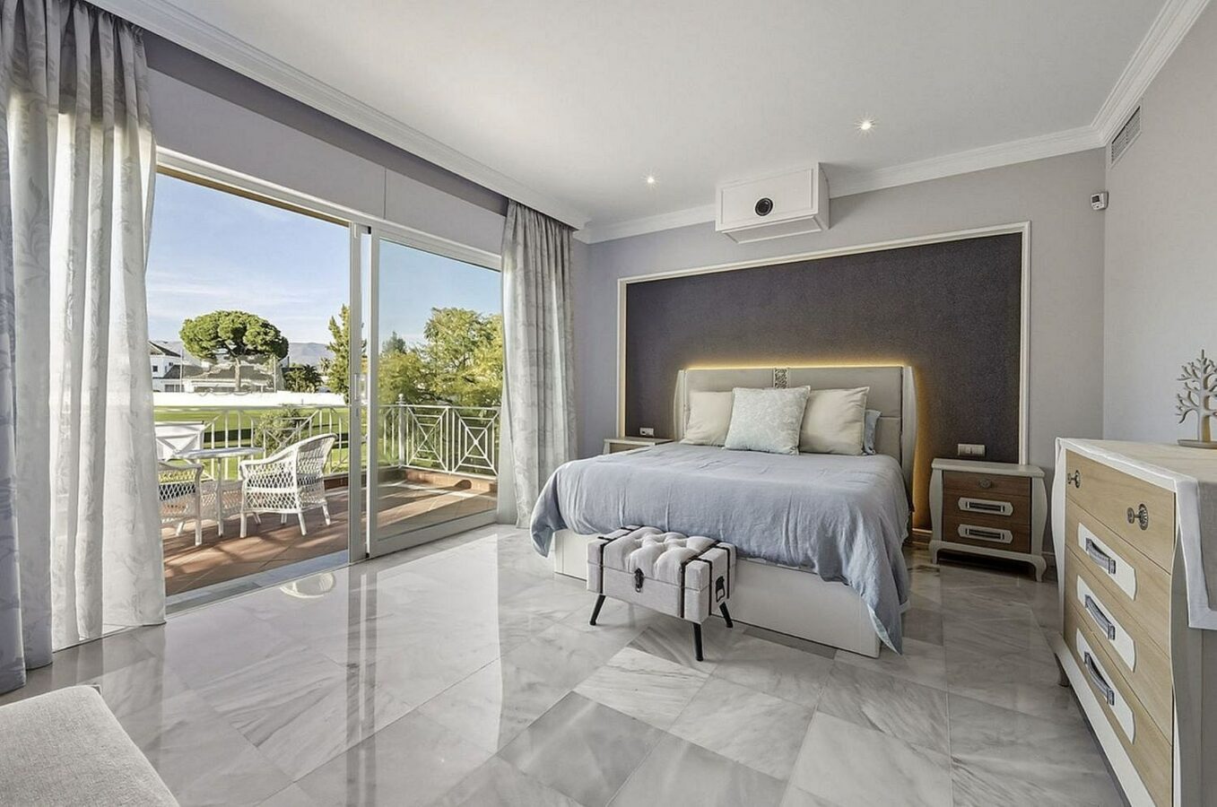 Five bedroom frontline golf villa Guadalmina Alta San Pedro