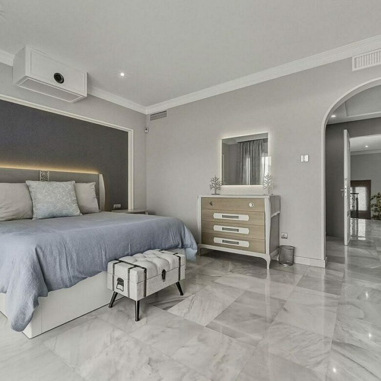 Five bedroom frontline golf villa Guadalmina Alta San Pedro