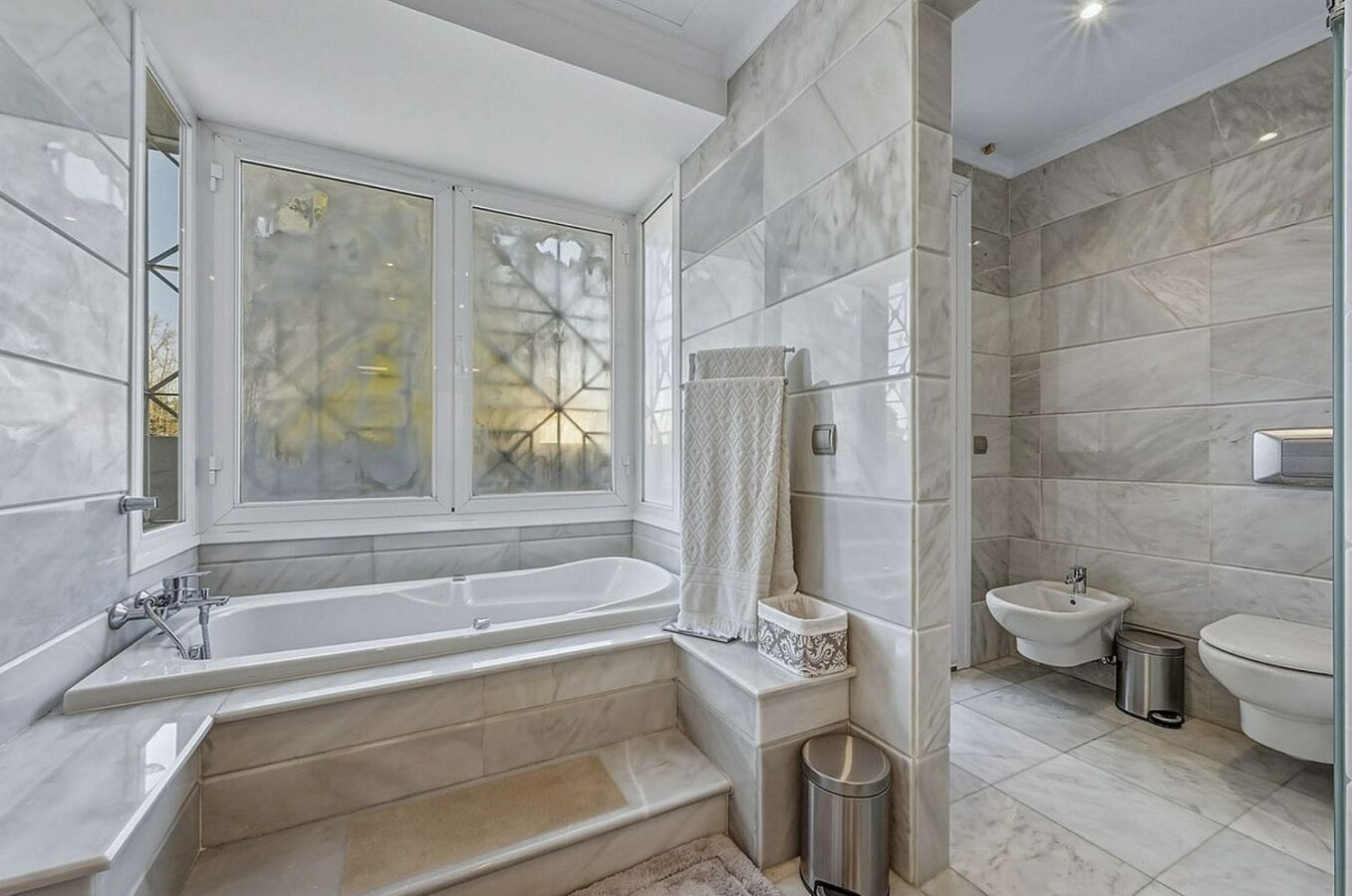 Five bedroom frontline golf villa Guadalmina Alta San Pedro
