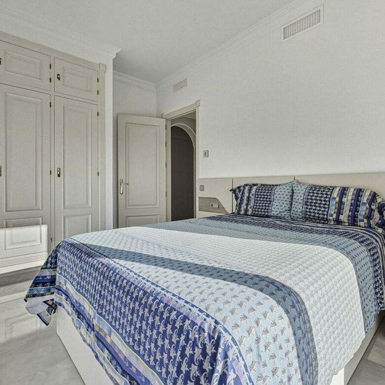 Five bedroom frontline golf villa Guadalmina Alta San Pedro