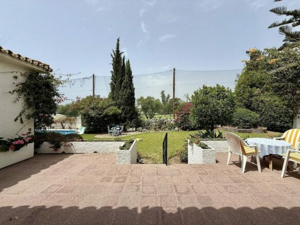 Frontline golf villa Guadalmina Alta San Pedro