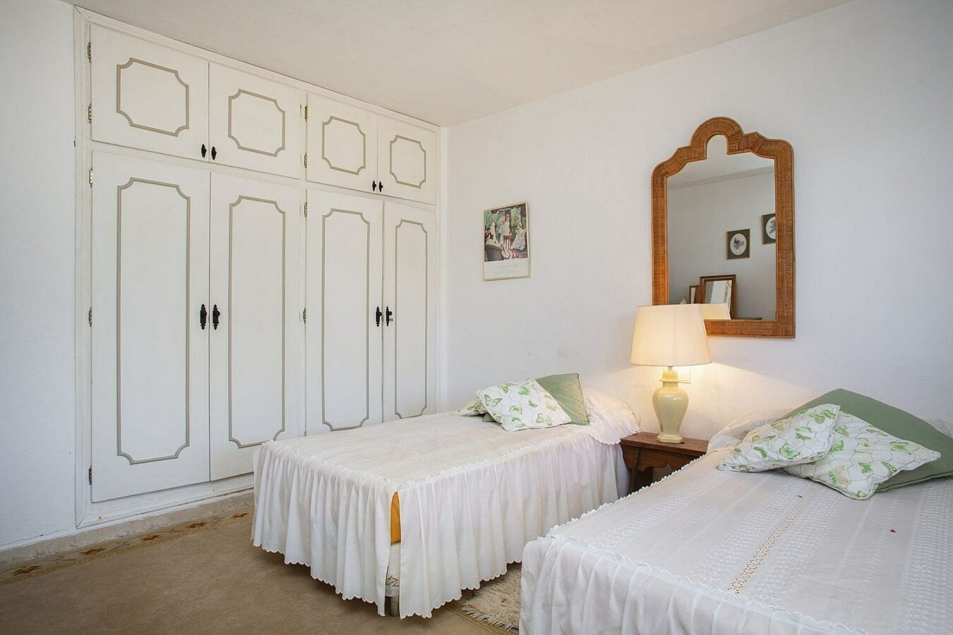Frontline golf beachside villa in Guadalmina Baja, San Pedro de Alcantara