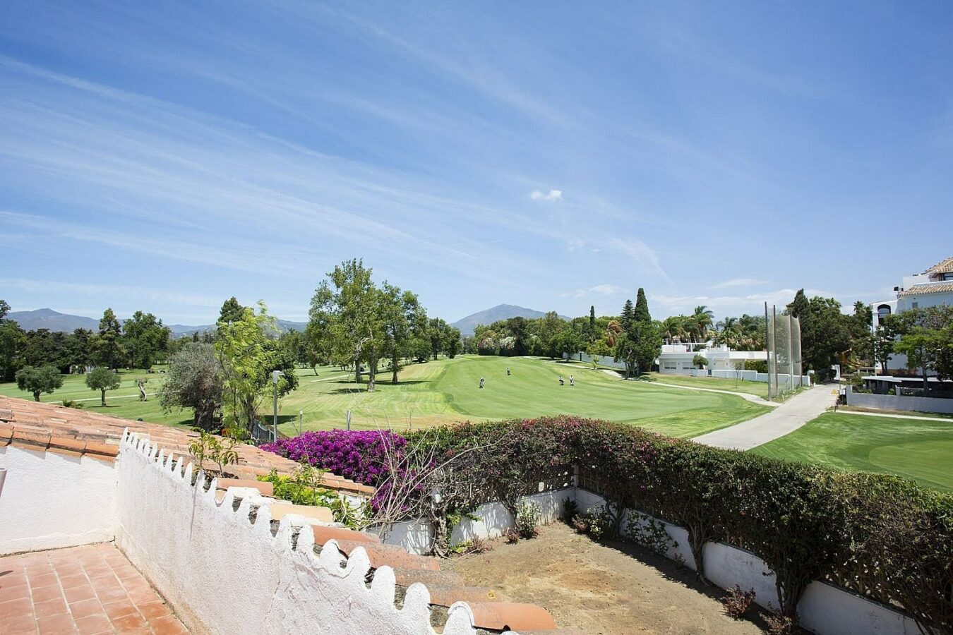 Frontline golf beachside villa in Guadalmina Baja, San Pedro de Alcantara