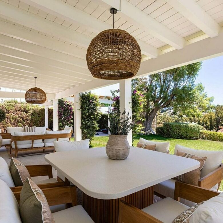 Frontline golf villa with heated saltwater pool El Paraiso Benahavis