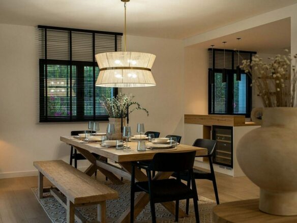 Frontline golf villa with heated saltwater pool El Paraiso Benahavis