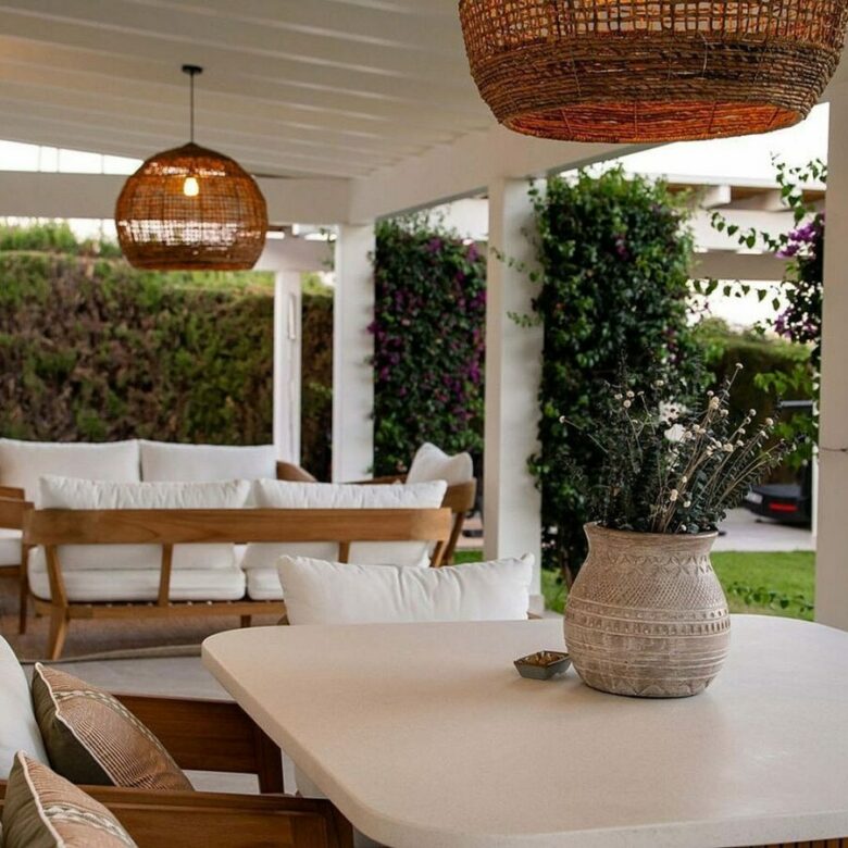 Frontline golf villa with heated saltwater pool El Paraiso Benahavis