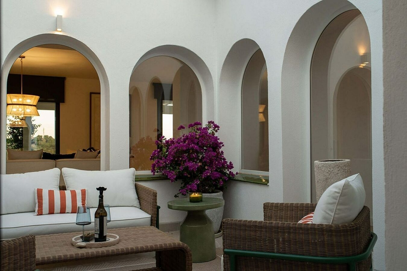 Frontline golf villa with heated saltwater pool El Paraiso Benahavis