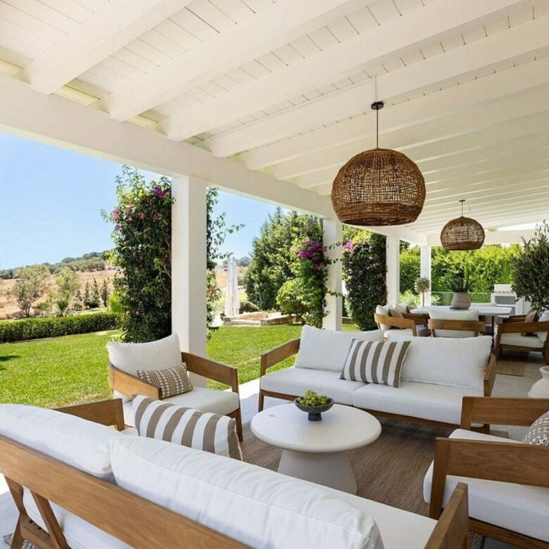 Frontline golf villa with heated saltwater pool El Paraiso Benahavis
