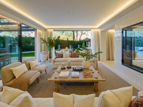 FOR SALE 🏡 Frontline Golf Villa with Separate Guest House – La Cerquilla, Nueva Andalucía 🇪🇸