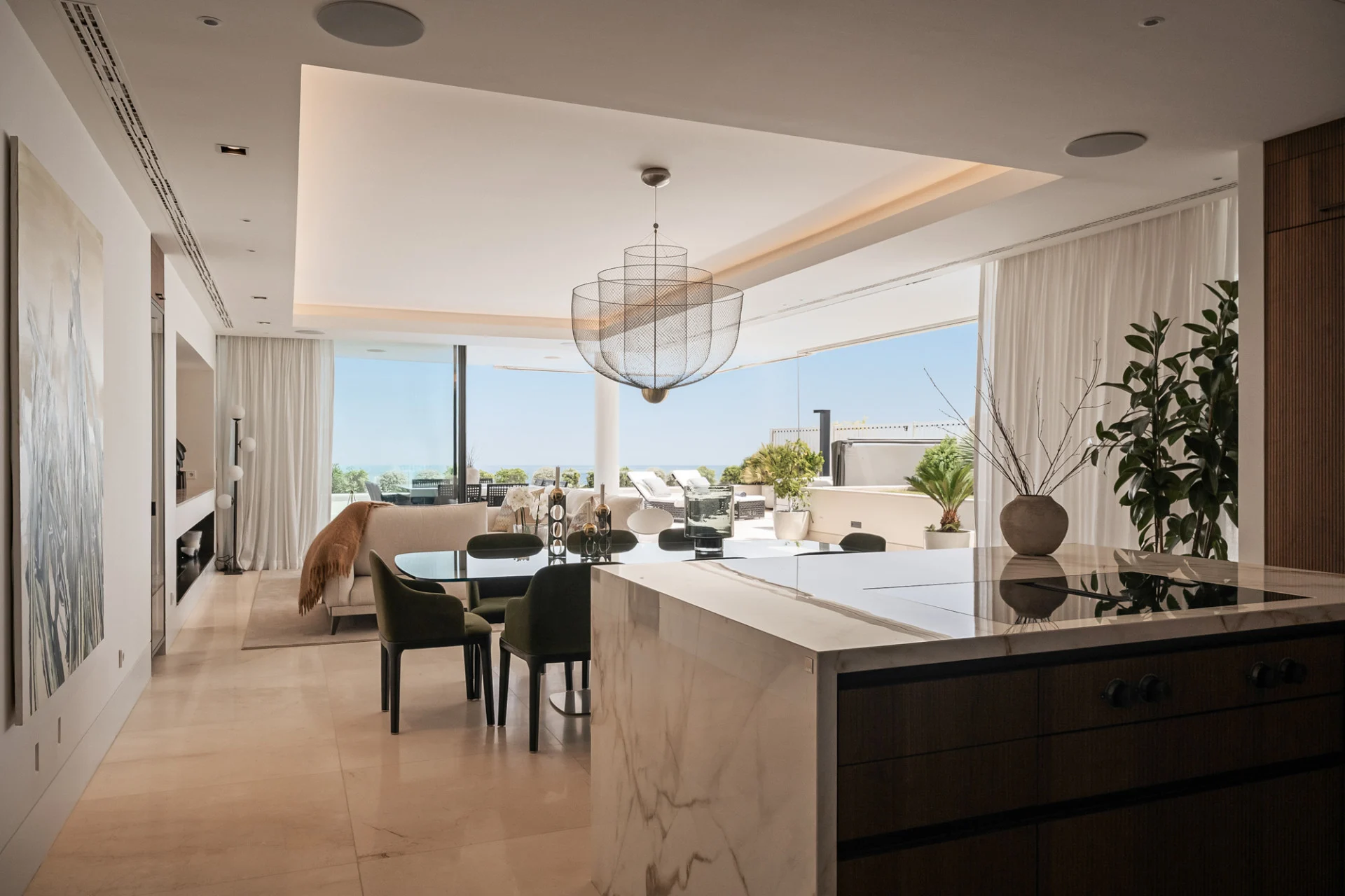 FOR SALE 🌟🏡 Panoramic Sea-View Residence with Private-Villa Ambience🇪🇸 La Quinta, Benahavís 🇪🇸