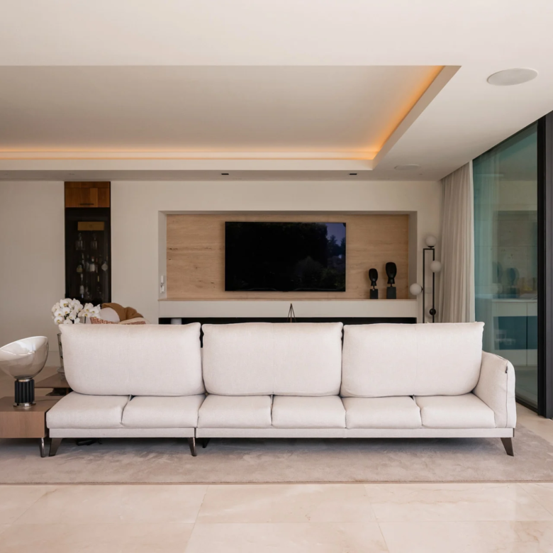 FOR SALE 🌟🏡 Panoramic Sea-View Residence with Private-Villa Ambience🇪🇸 La Quinta, Benahavís 🇪🇸