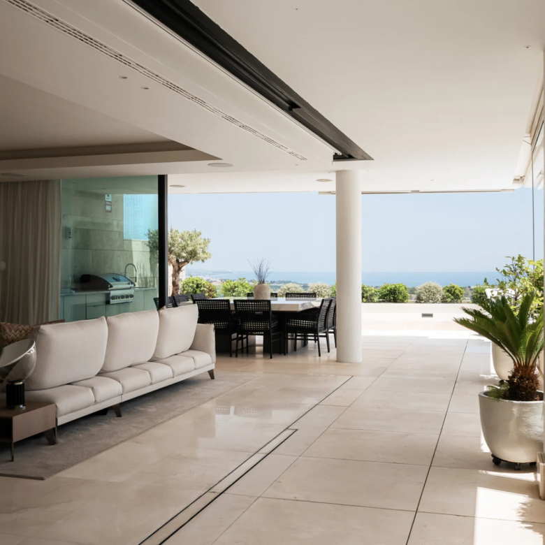 FOR SALE 🌟🏡 Panoramic Sea-View Residence with Private-Villa Ambience🇪🇸 La Quinta, Benahavís 🇪🇸