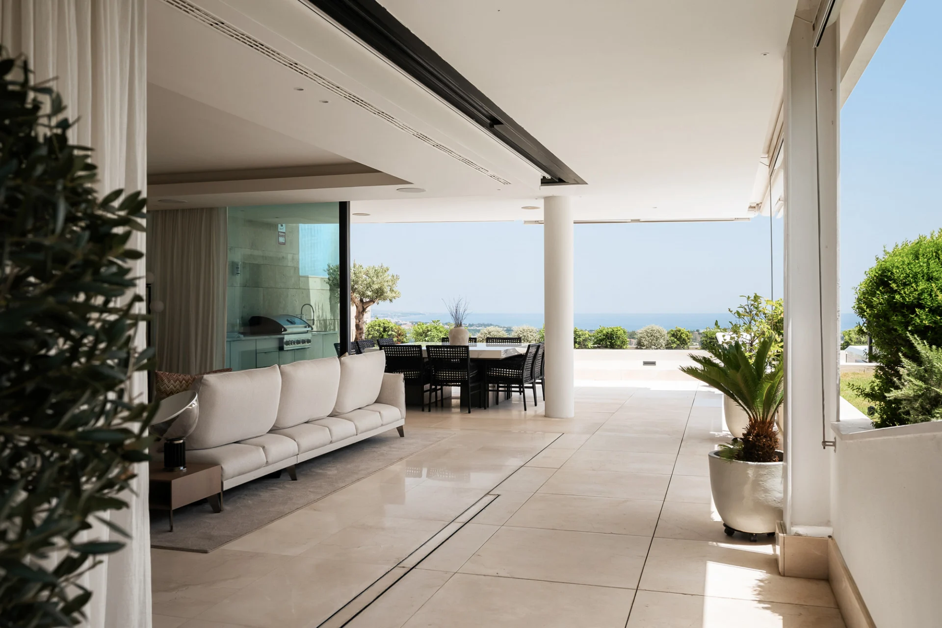 FOR SALE 🌟🏡 Panoramic Sea-View Residence with Private-Villa Ambience🇪🇸 La Quinta, Benahavís 🇪🇸