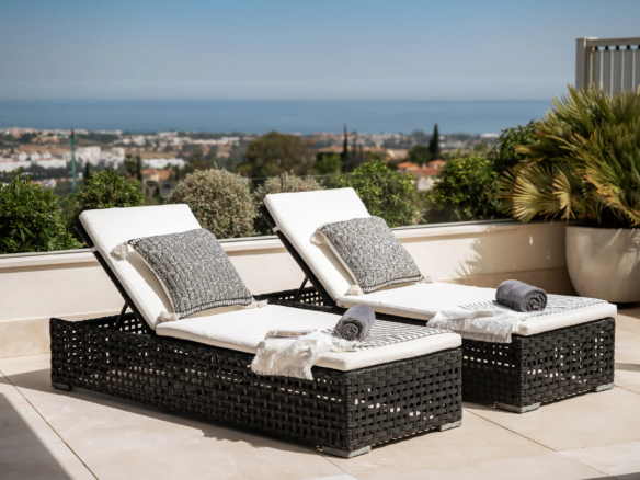 FOR SALE 🌟🏡 Panoramic Sea-View Residence with Private-Villa Ambience🇪🇸 La Quinta, Benahavís 🇪🇸