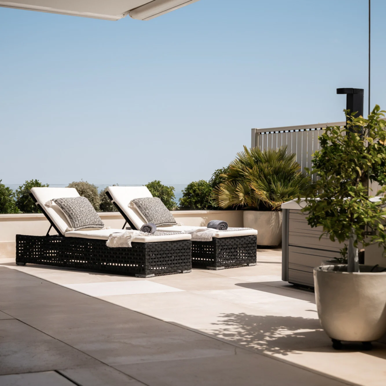 FOR SALE 🌟🏡 Panoramic Sea-View Residence with Private-Villa Ambience🇪🇸 La Quinta, Benahavís 🇪🇸
