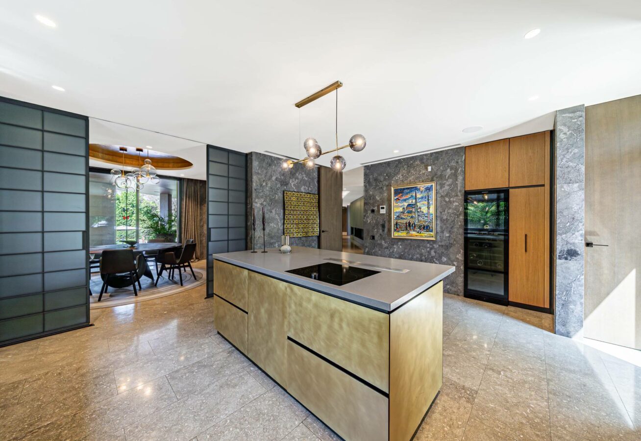 FOR SALE 🏡 Exceptional Contemporary Villa with Resort-Style Luxury – Guadalmina Baja, San Pedro