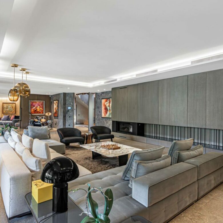 FOR SALE 🏡 Exceptional Contemporary Villa with Resort-Style Luxury – Guadalmina Baja, San Pedro